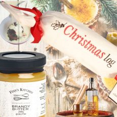 Christmas pudding and sauces (Full Size)